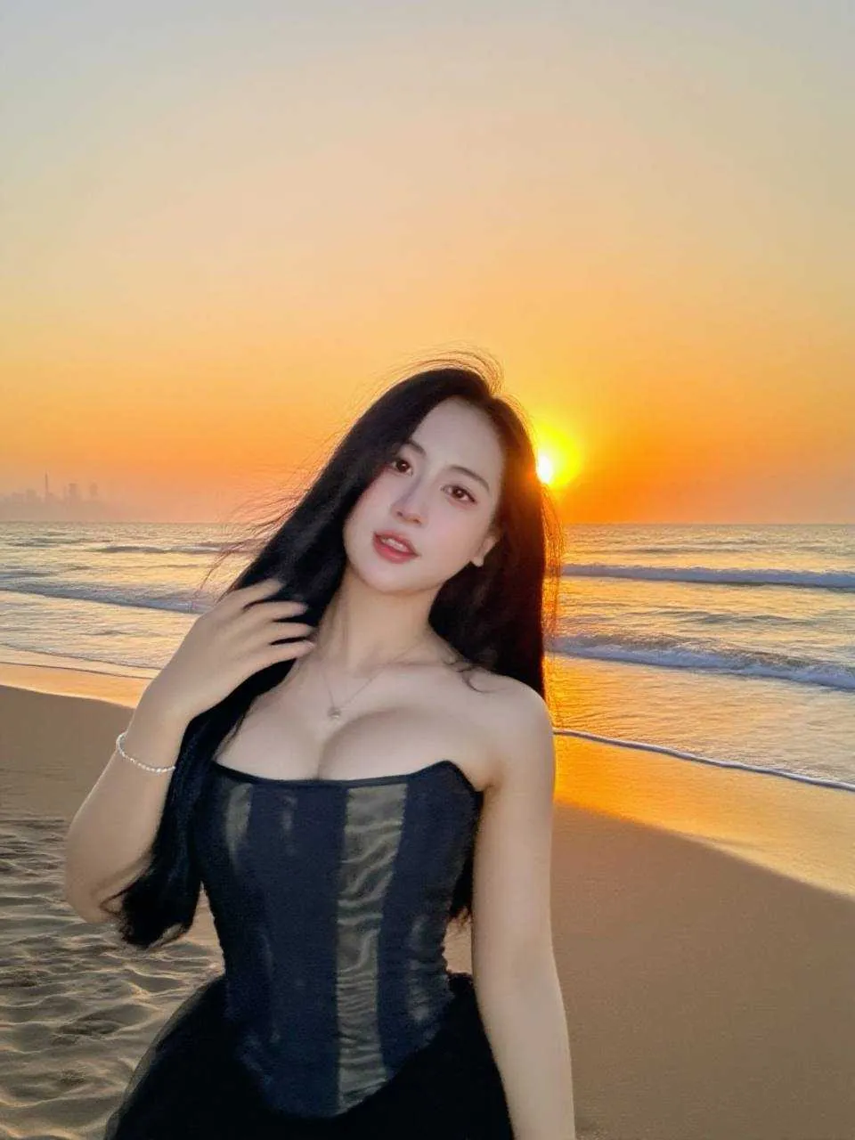 Hình ảnh minh họa về trường gà Thomo và các trận đấu trực tuyến